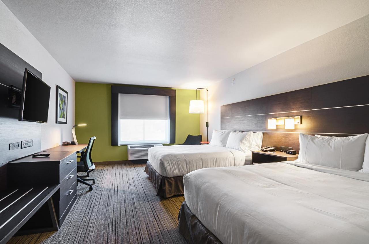 Holiday Inn Express & Suites - Atchison By Ihg Exterior foto